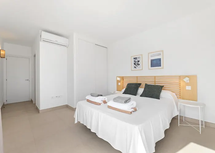 Navya - Vipvipvillas بلايا بلانكا