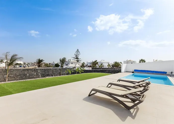 فيلة Navya - Vipvipvillas بلايا بلانكا