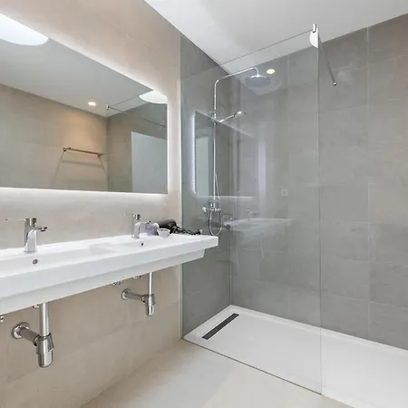 Navya - Vipvipvillas *