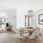 빌라 Navya - Vipvipvillas *