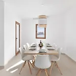 Navya - Vipvipvillas *