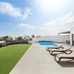 Navya - Vipvipvillas بلايا بلانكا