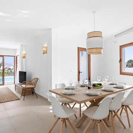 Willa Navya - Vipvipvillas *