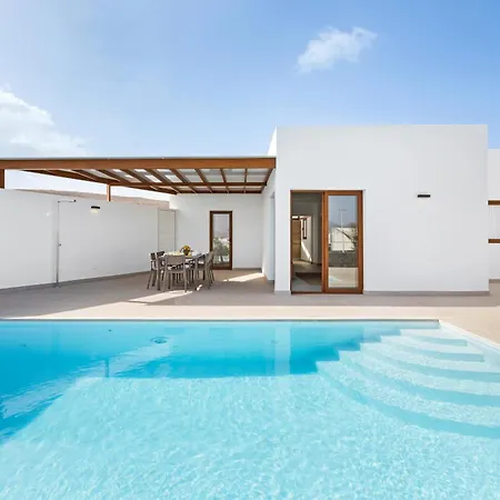 Navya - Vipvipvillas Willa Playa Blanca (Lanzarote)