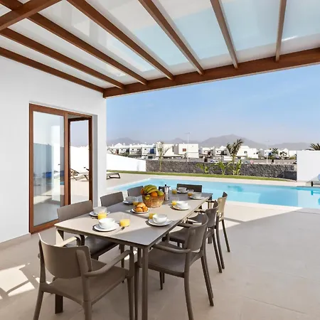 Willa Navya - Vipvipvillas